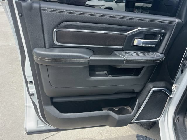 Used 2024 RAM 2500 Laramie w/ Sport Appearance Package AWD/4WD image 14