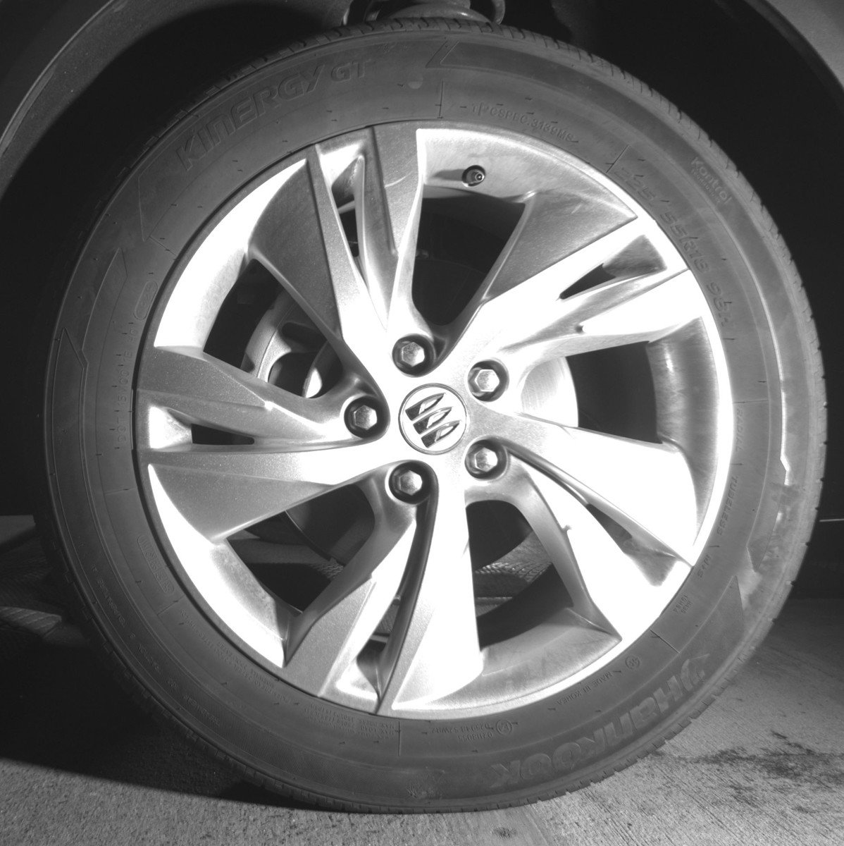 Used 2025 Buick Encore GX Preferred AWD/4WD image 12