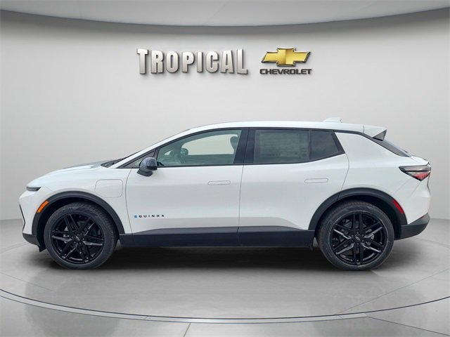 New 2026 Chevrolet Equinox EV LT image 2