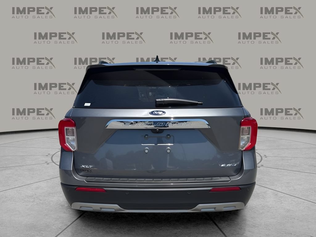 Used 2021 Ford Explorer XLT w/ Equipment Group 202A AWD/4WD image 4