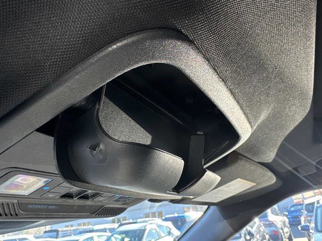 Used 2020 Ford Explorer XLT w/ Equipment Group 202A image 20