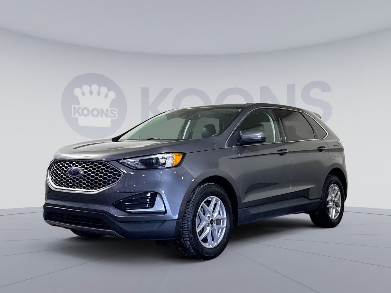 Used 2024 Ford Edge SEL image 1