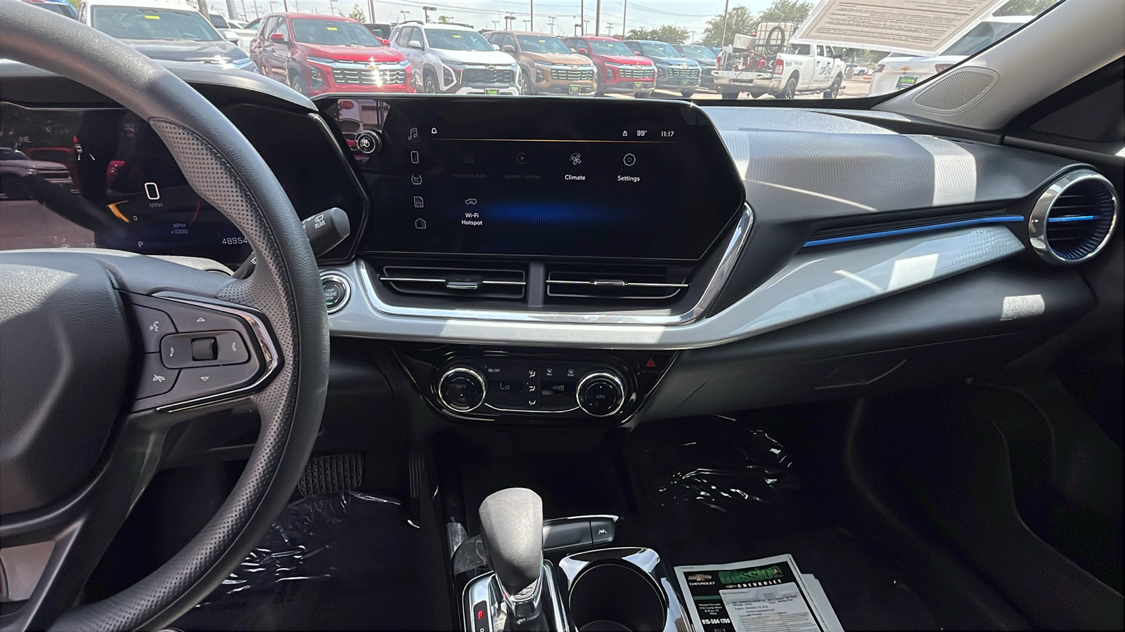 Used 2025 Chevrolet Trax LT FWD image 19