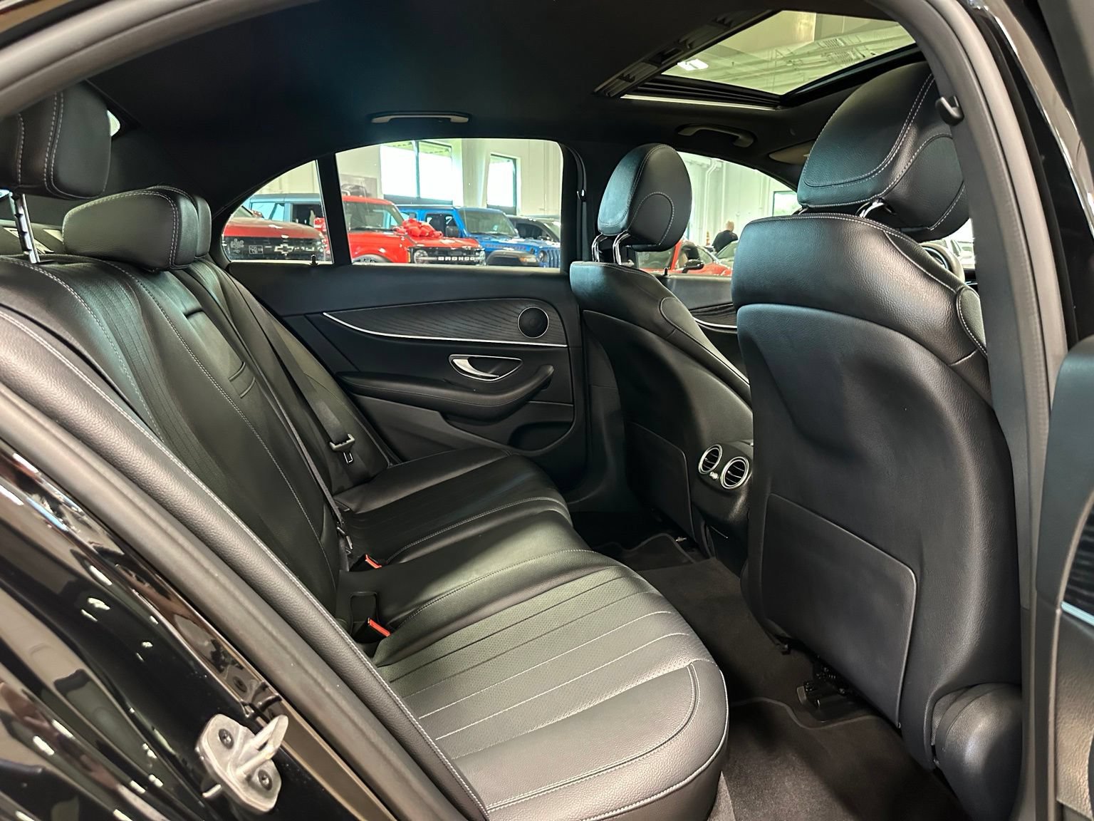 Used 2020 Mercedes-Benz E 350 Sedan image 35
