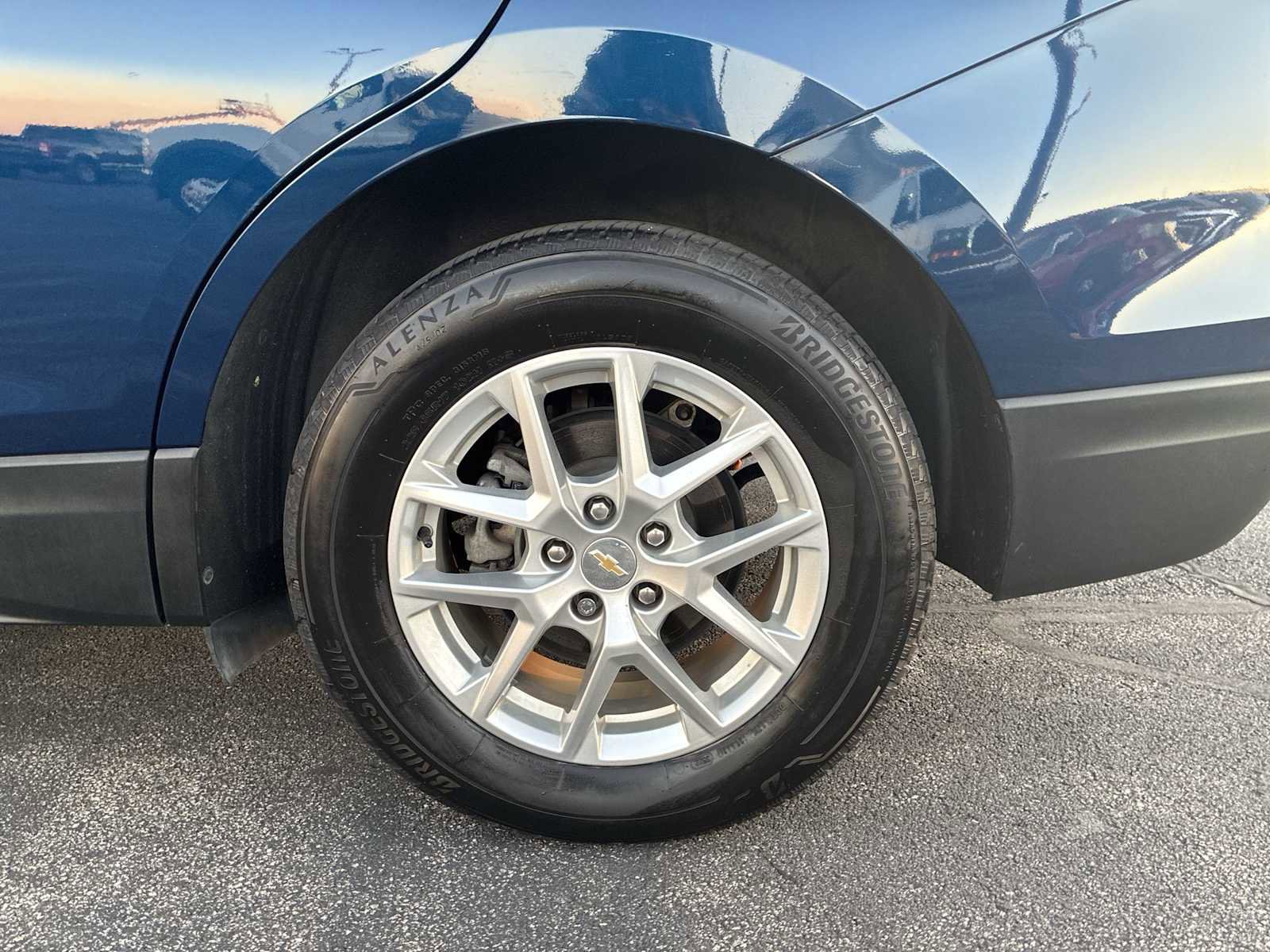 Used 2023 Chevrolet Equinox LT image 31