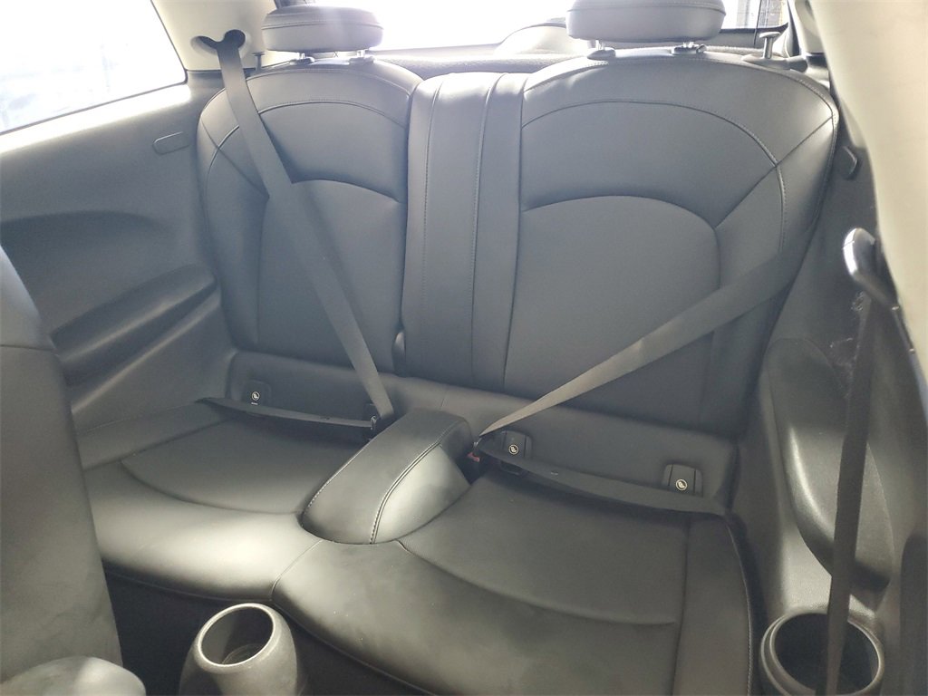 Used 2019 MINI Cooper 2-Door Hardtop image 23