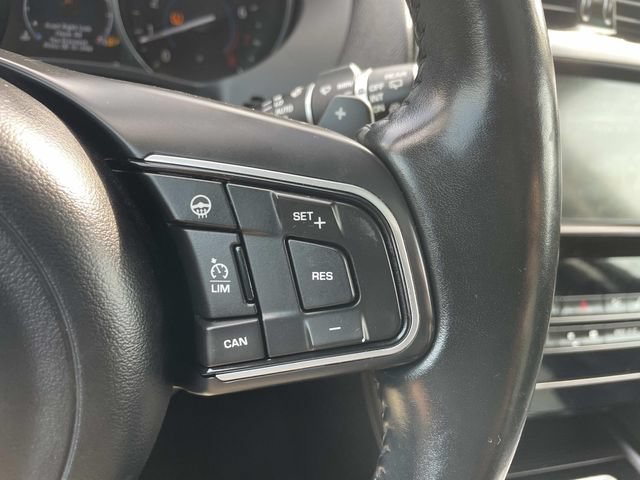 Used 2017 Jaguar F-PACE Premium AWD/4WD image 30