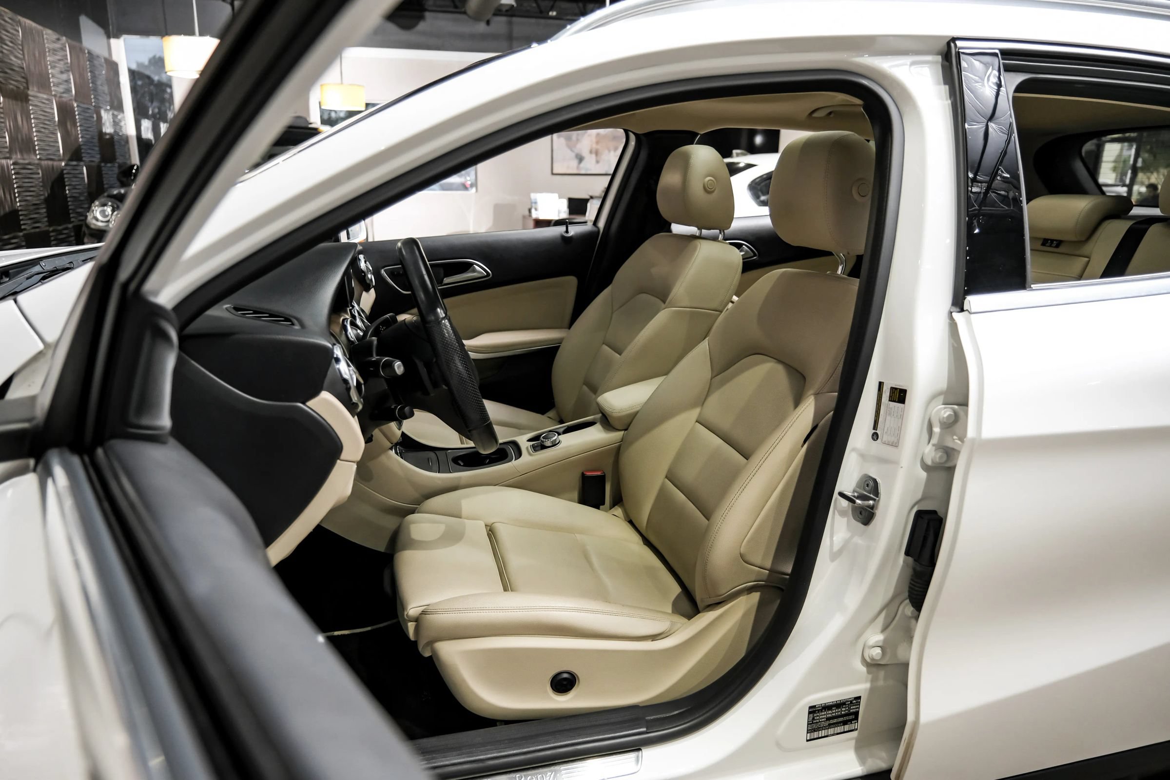 Used 2019 Mercedes-Benz GLA 250 image 29