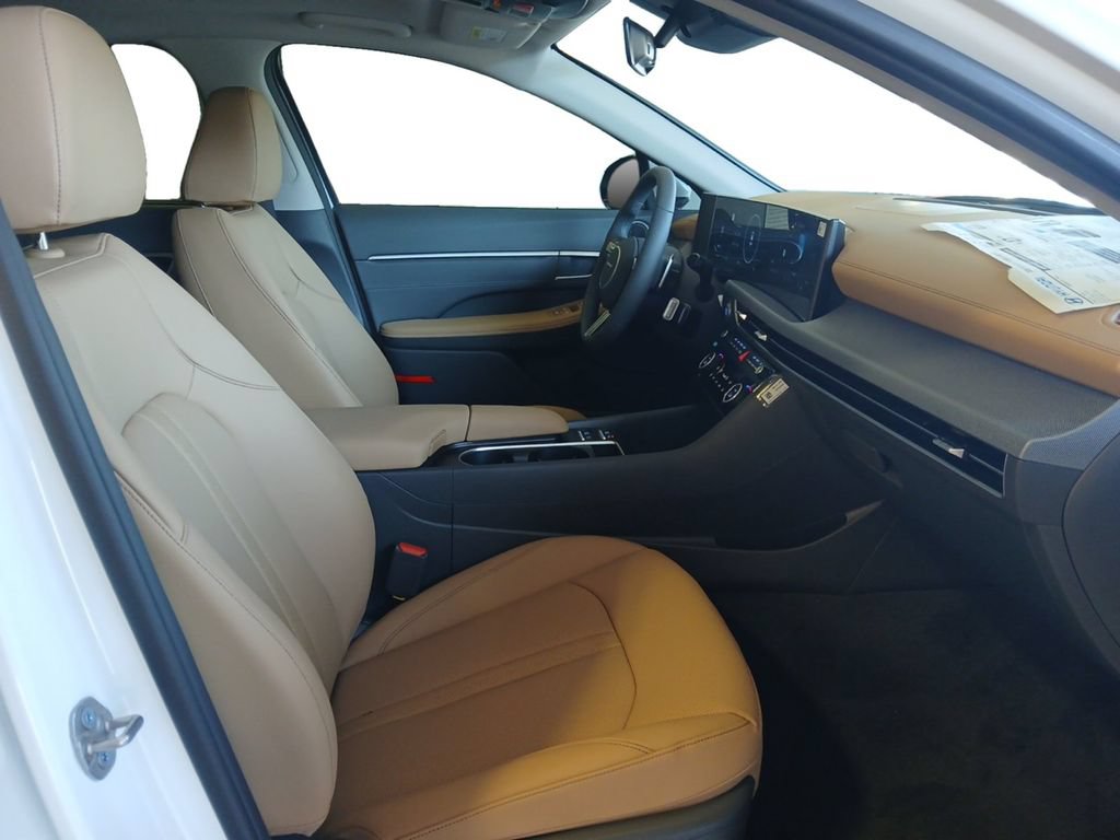New 2026 Hyundai Sonata Limited FWD image 16