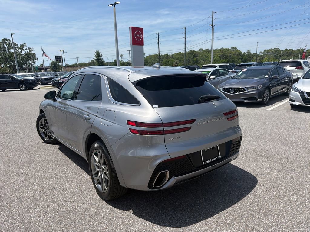 Used 2025 Genesis GV70 2.5T AWD/4WD image 5