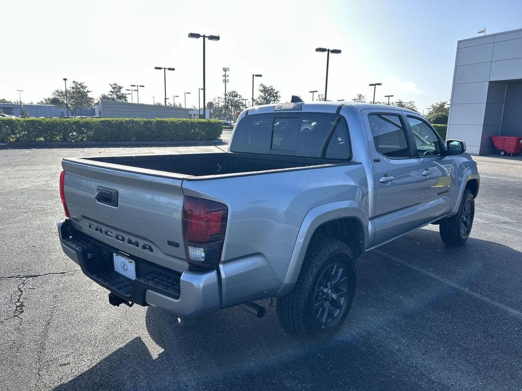 Used 2022 Toyota Tacoma SR5 w/ Technology Package image 14