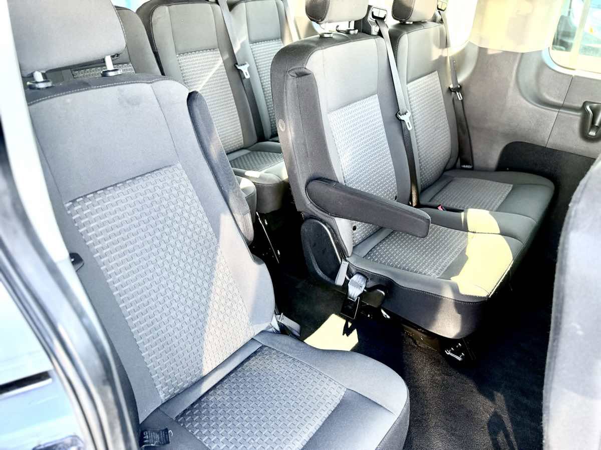 Used 2023 Ford Transit 350 XLT image 10