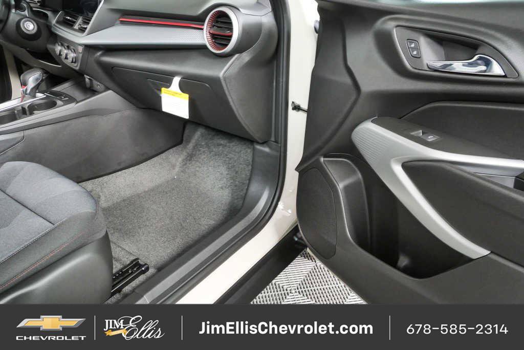 New 2026 Chevrolet Trax RS w/ Sunroof Package FWD image 23