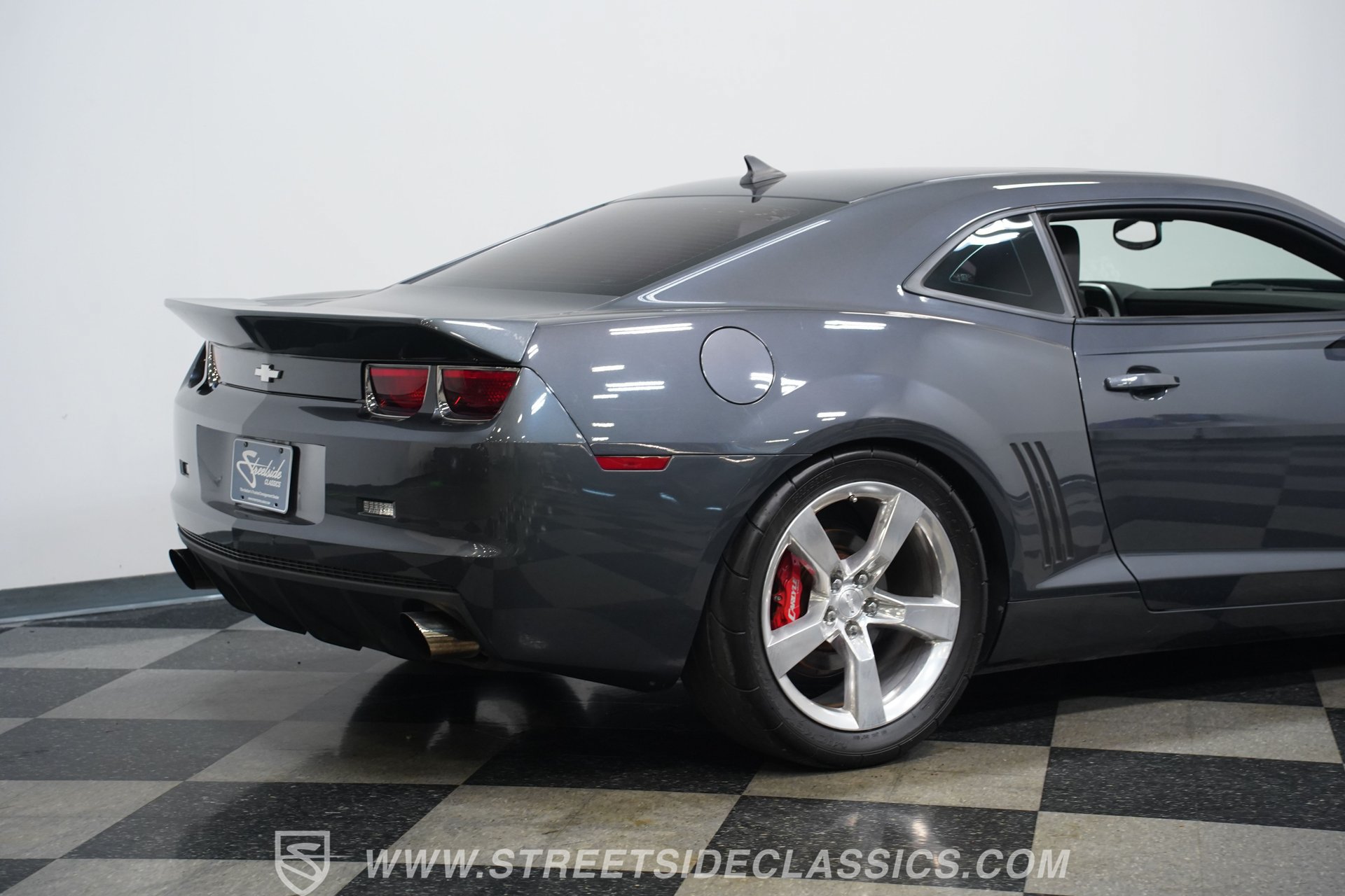 Used 2010 Chevrolet Camaro SS w/ RS Package RWD image 24