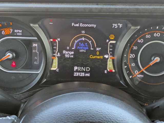 Used 2025 Jeep Wrangler Unlimited Rubicon image 18