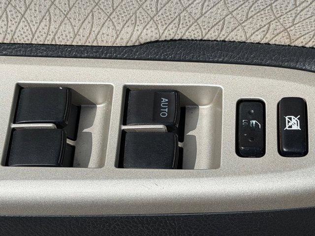 Used 2008 Toyota Yaris Sedan FWD image 7