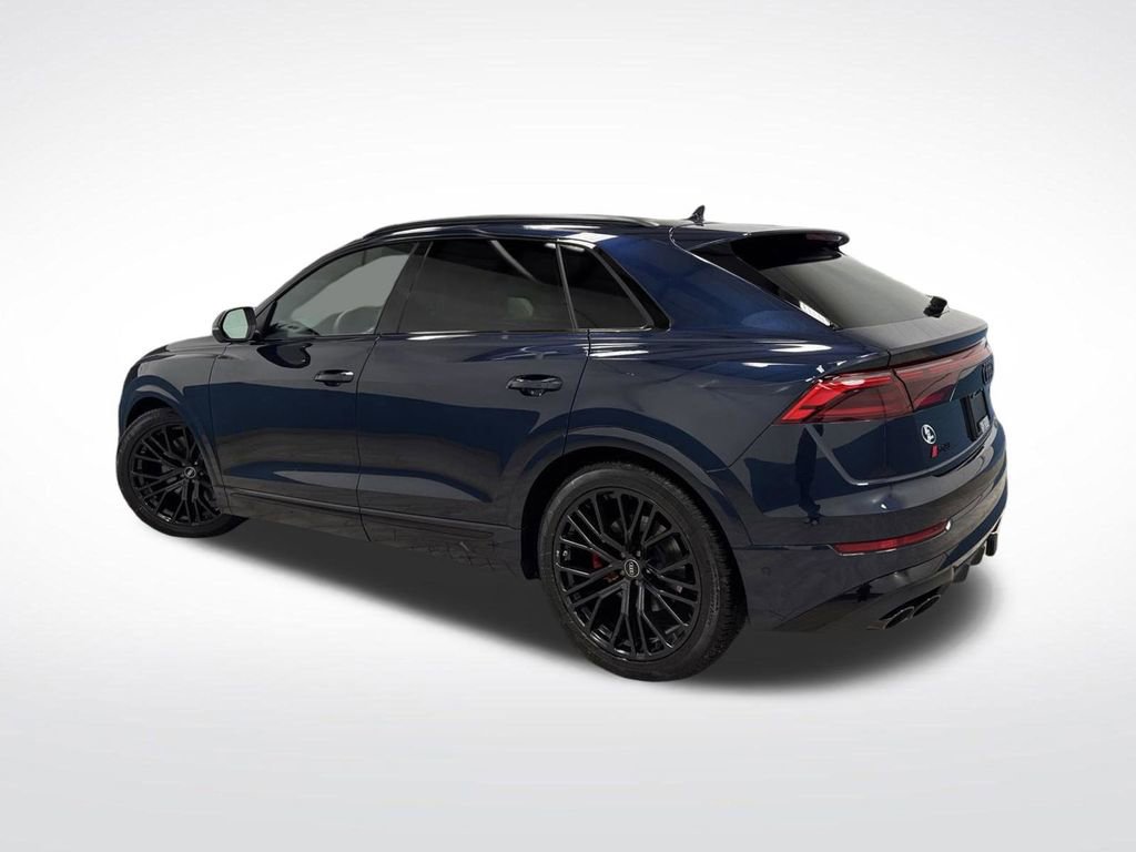 Used 2025 Audi SQ8 Premium Plus w/ S Sport Package image 3