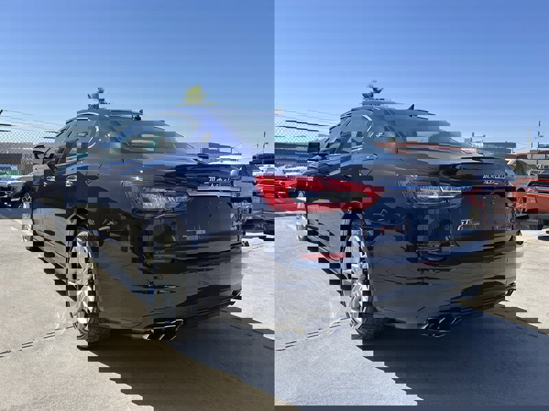 Used 2014 Maserati Quattroporte GTS RWD image 4