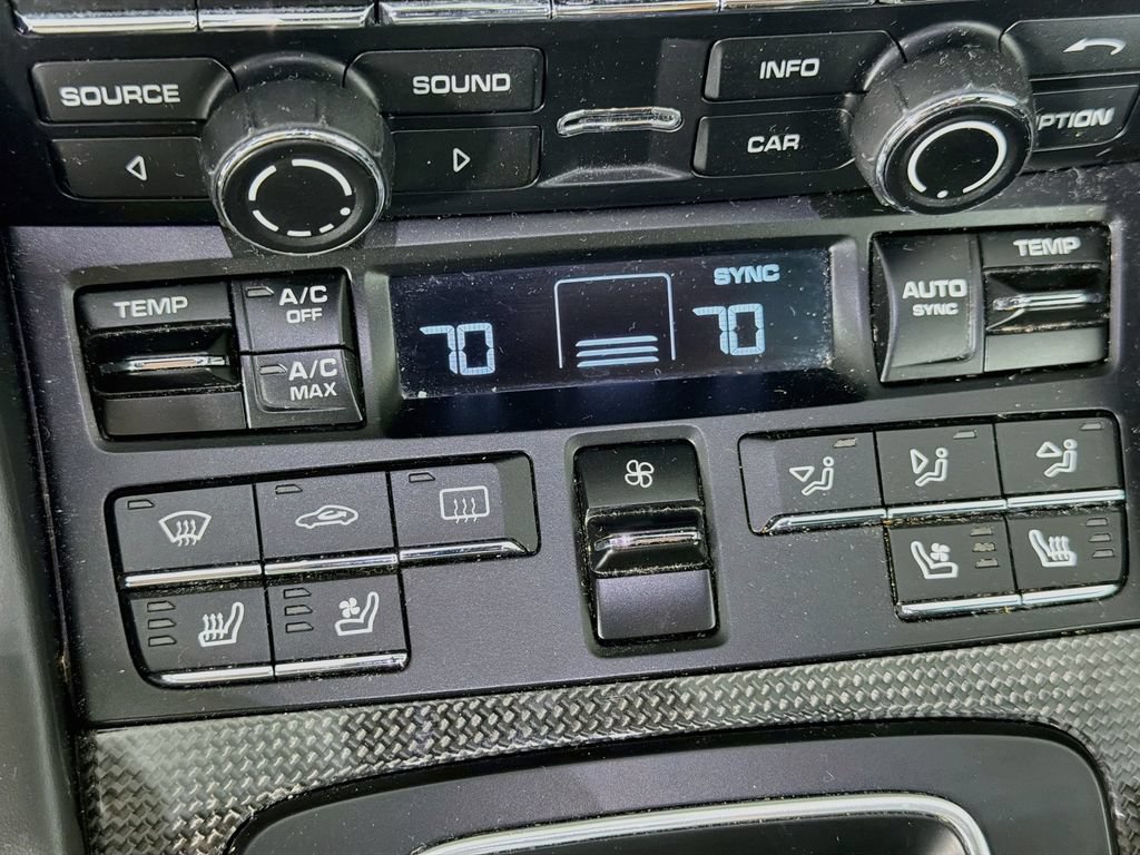 Certified 2016 Porsche 911 Turbo S AWD/4WD image 18