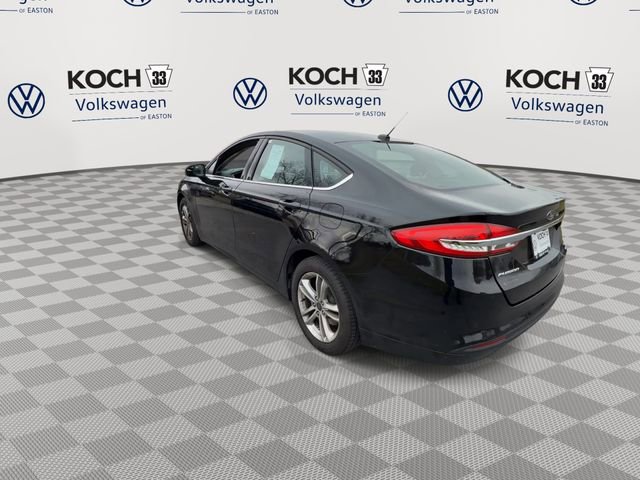 Used 2018 Ford Fusion SE w/ Fusion SE Technology Package image 6