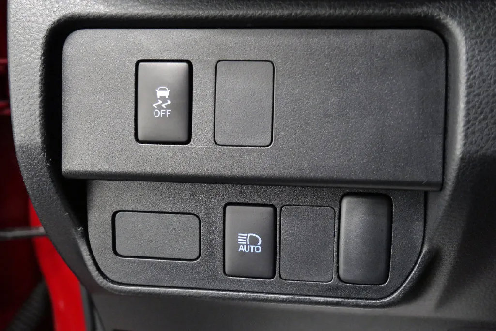 Used 2023 Toyota Tacoma SR5 w/ SX Package AWD/4WD image 27