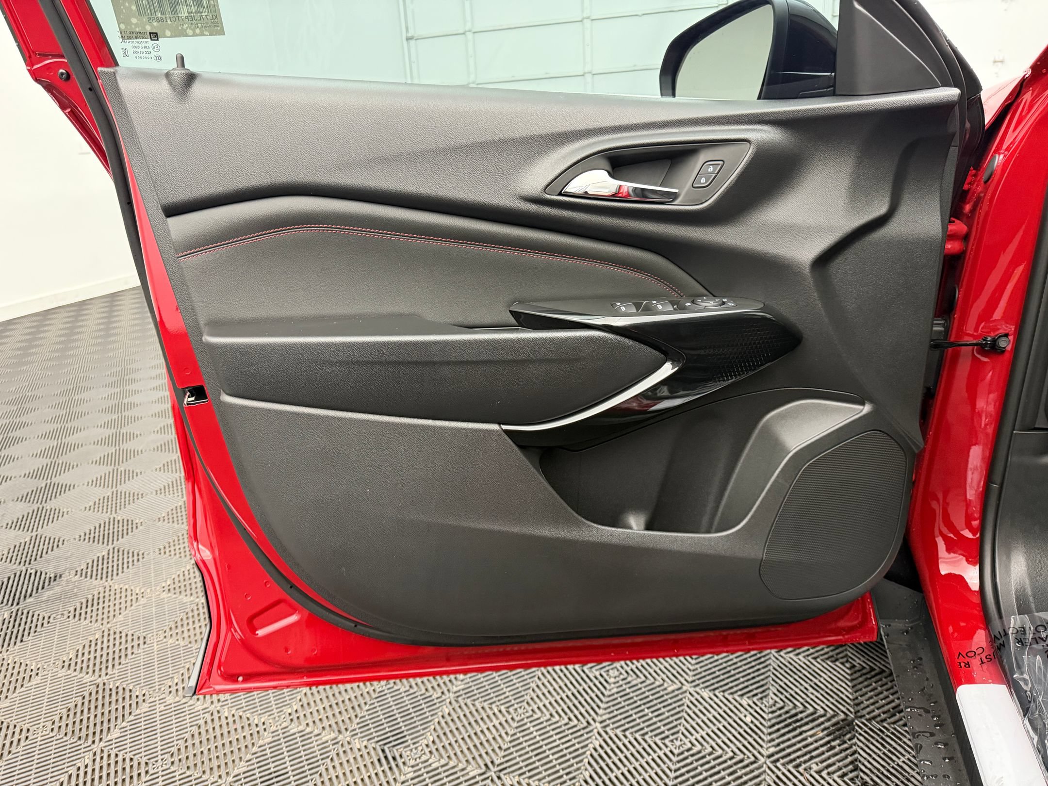 New 2026 Chevrolet Trax RS FWD image 18
