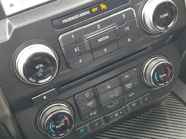 Used 2018 Ford F150 Raptor w/ Equipment Group 802A Luxury AWD/4WD image 25