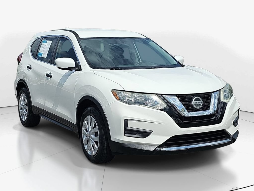 Used 2018 Nissan Rogue S FWD video 3