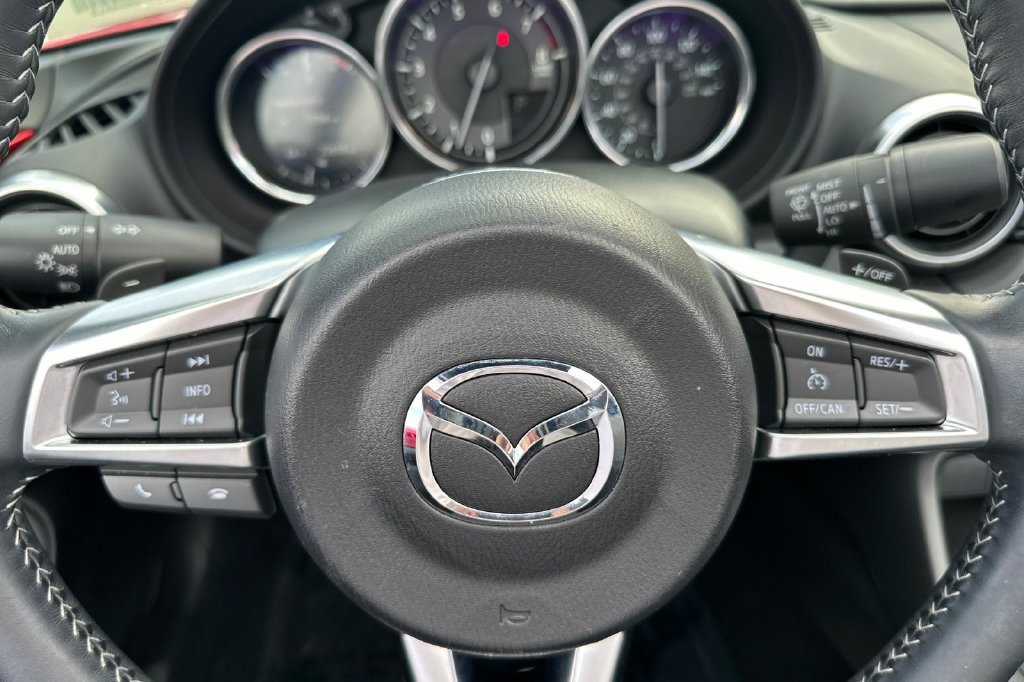 Used 2022 MAZDA MX-5 Miata Grand Touring w/ Weather Package RWD image 21