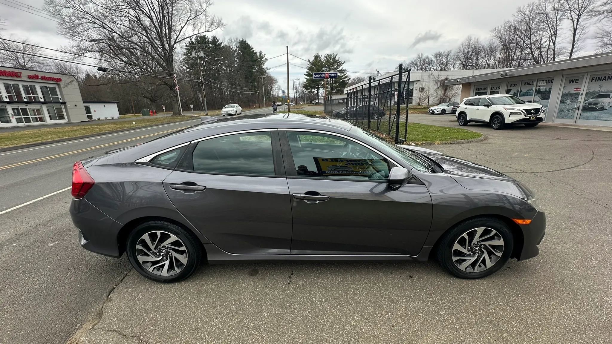 Used 2018 Honda Civic EX image 4