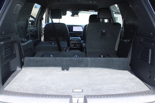 Used 2026 Chevrolet Traverse LT FWD image 48