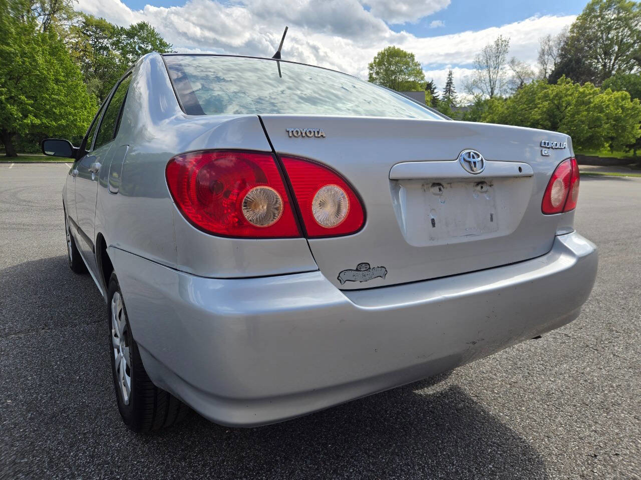 Used 2005 Toyota Corolla CE FWD image 7