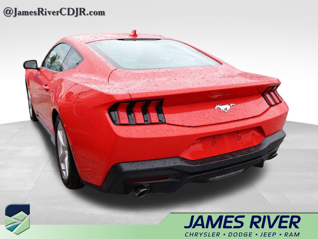 Used 2026 Ford Mustang Premium RWD image 18