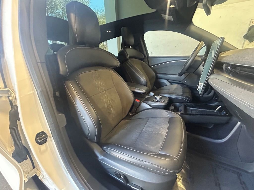 Certified 2021 Ford Mustang Mach-E GT w/ GT Performance Edition image 25