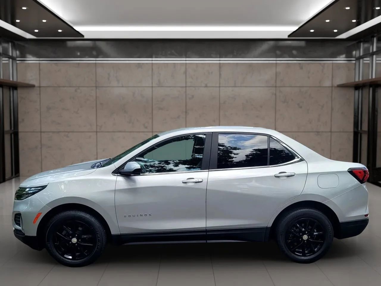 Used 2022 Chevrolet Equinox LT image 3