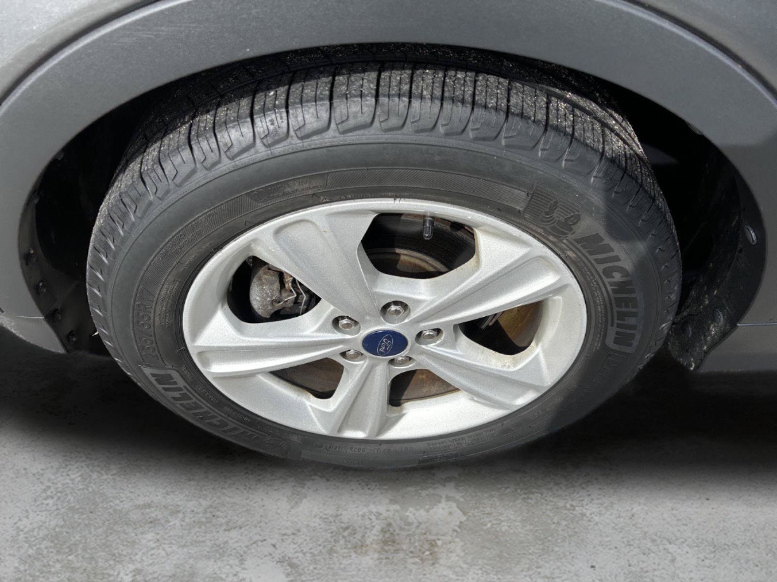 Used 2014 Ford Escape SE w/ Equipment Group 201A FWD image 5