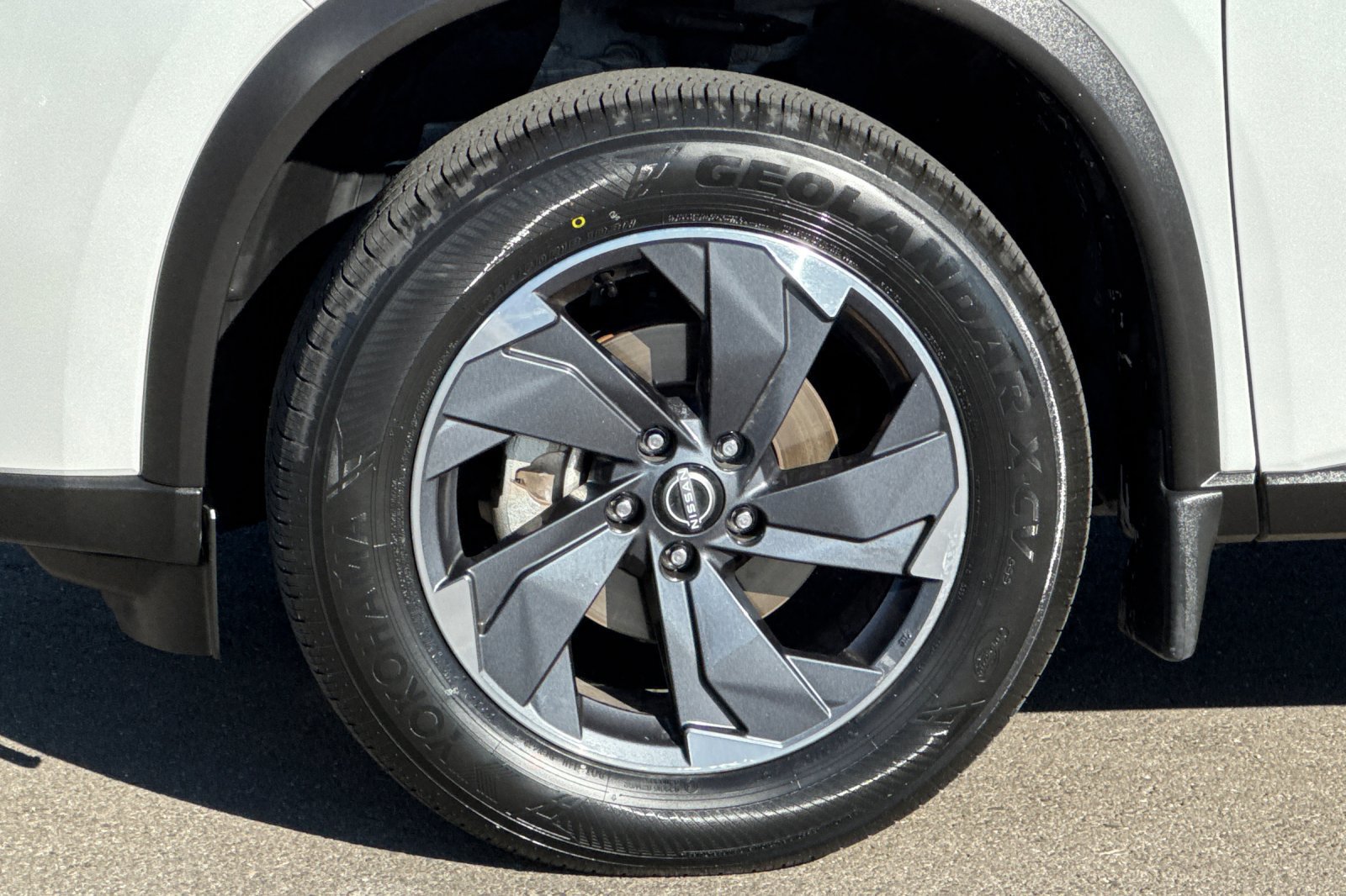 Certified 2024 Nissan Rogue SV w/ SV Premium Package FWD image 45