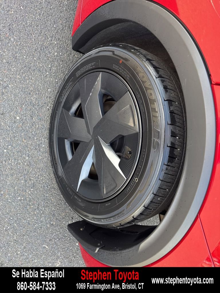 Used 2024 Toyota Prius Prime SE image 9