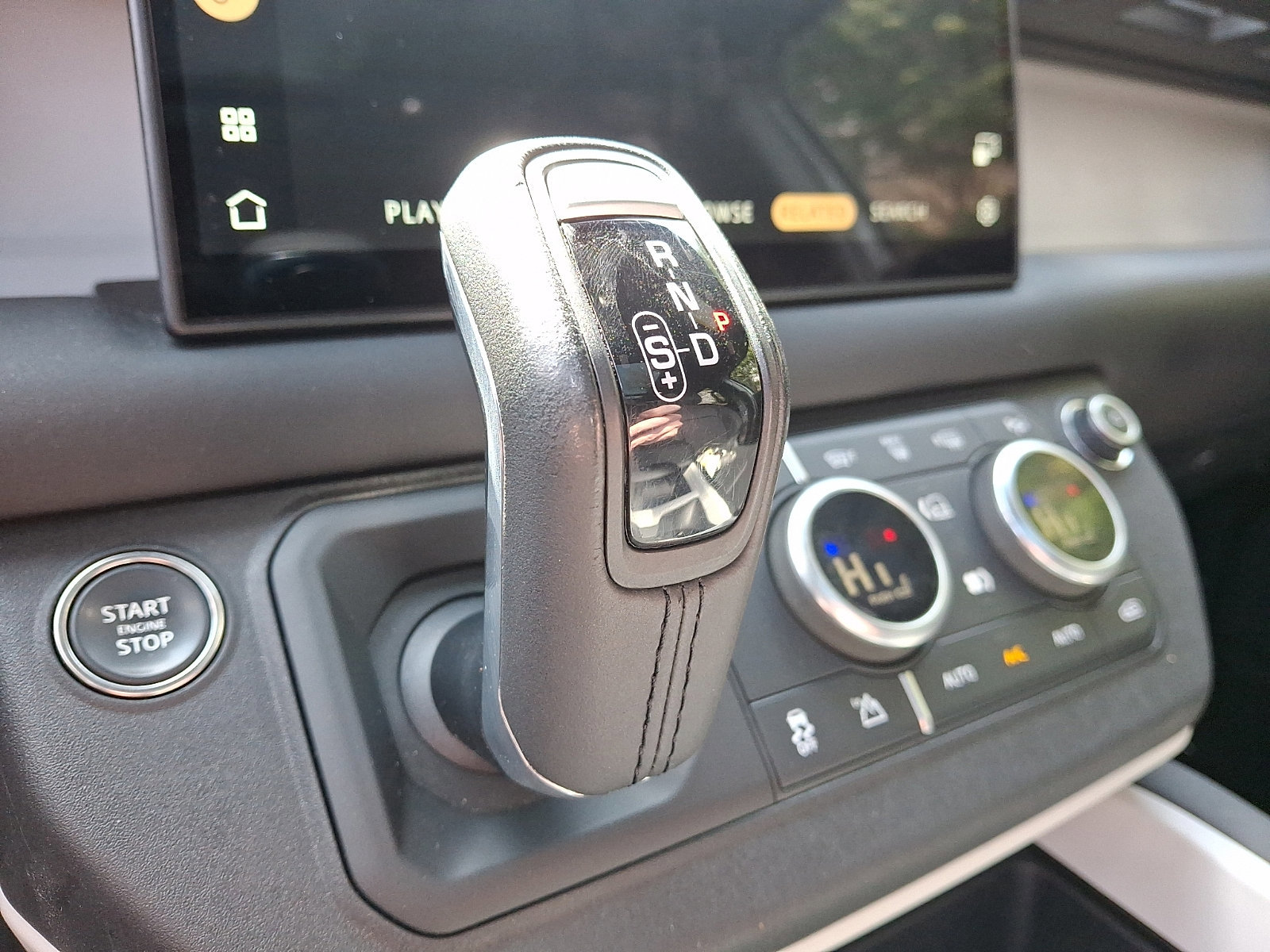 Used 2025 Land Rover Defender 110 S AWD/4WD image 16