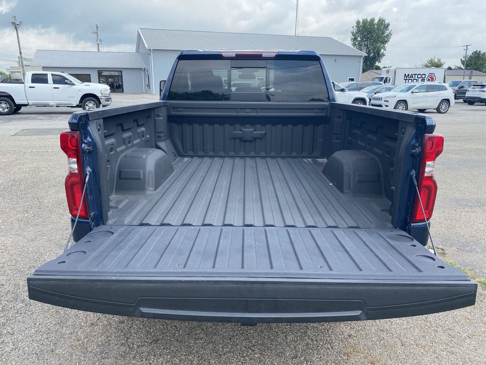 Used 2023 Chevrolet Silverado 1500 RST AWD/4WD image 34