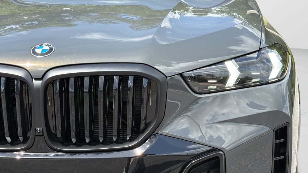 New 2026 BMW X5 xDrive40i w/ M Sport Package AWD/4WD image 26