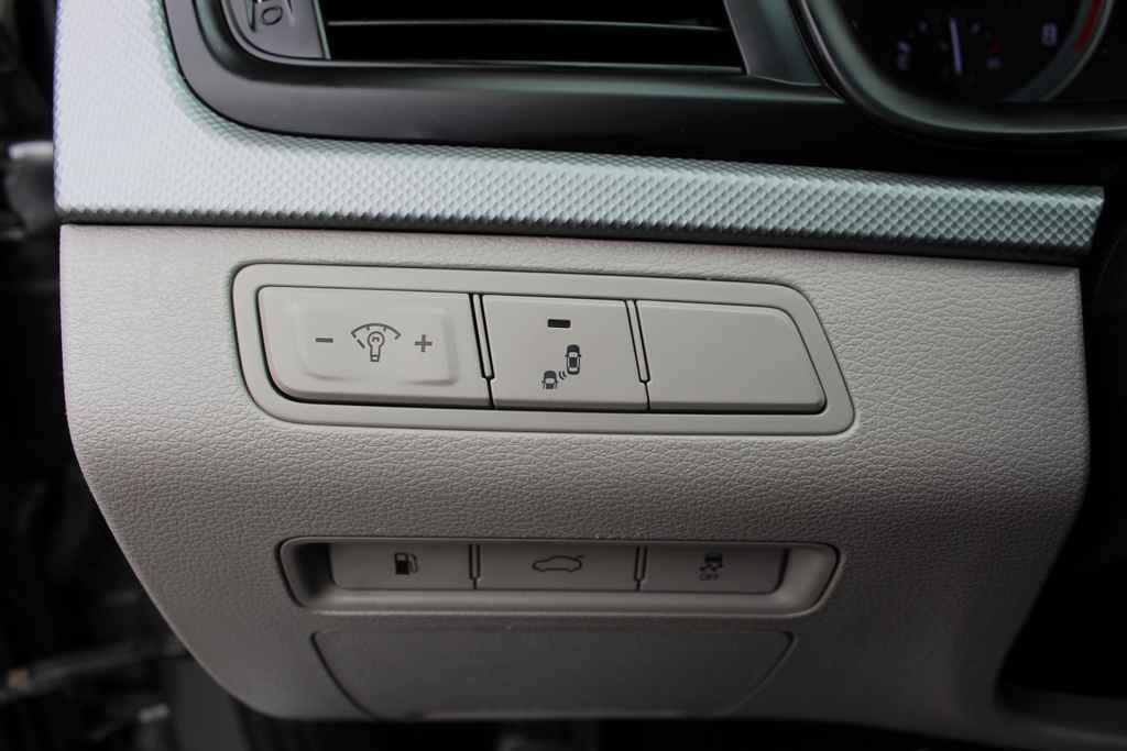 Used 2018 Hyundai Sonata SE image 12