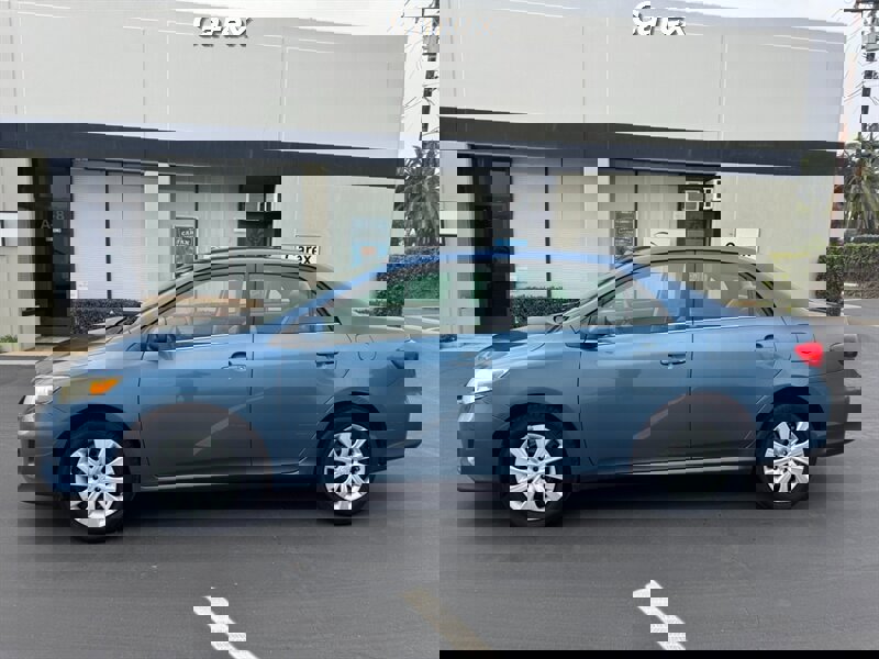 Used 2013 Toyota Corolla LE image 7