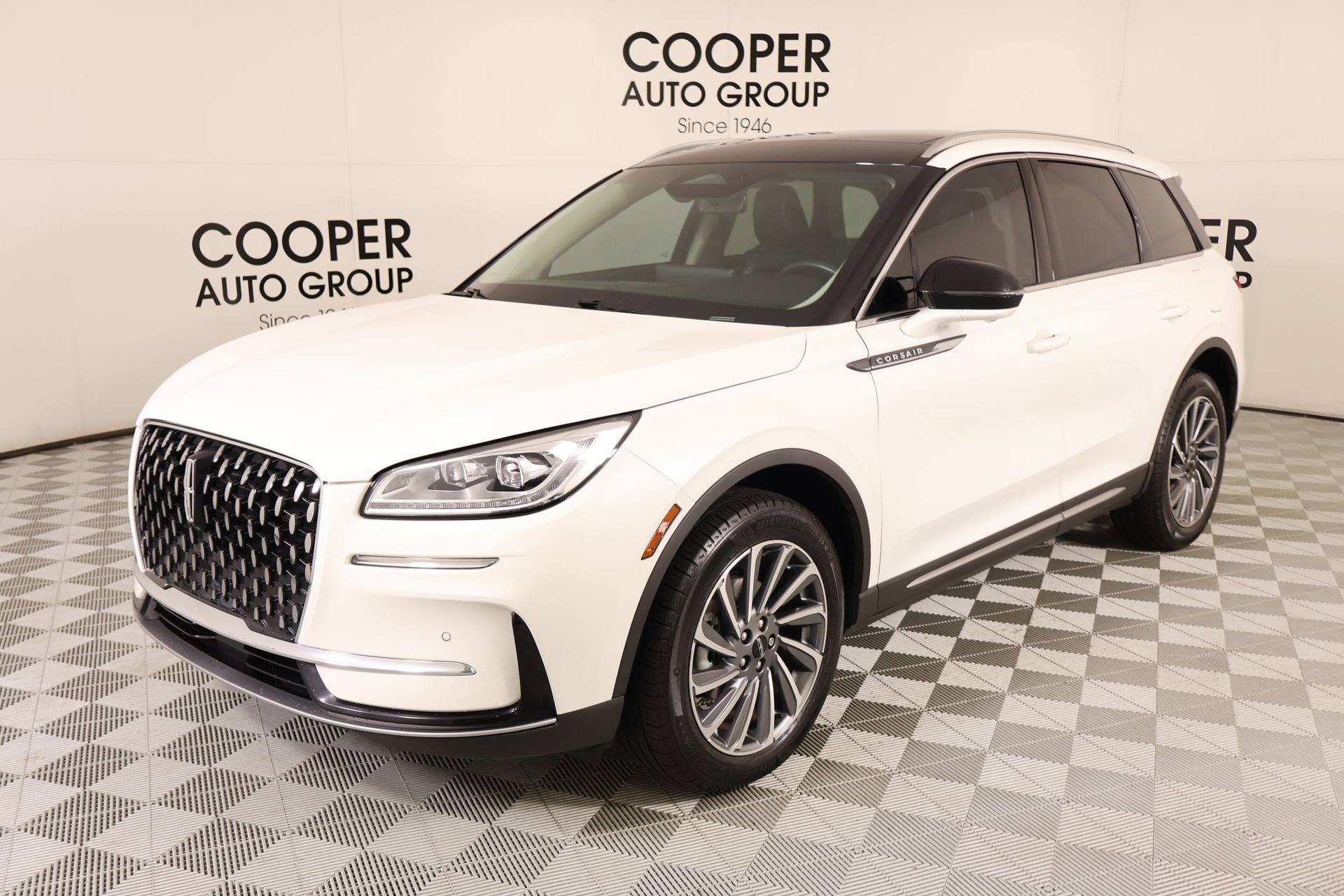 Used 2024 Lincoln Corsair Reserve w/ Equipment Group 201A image 11