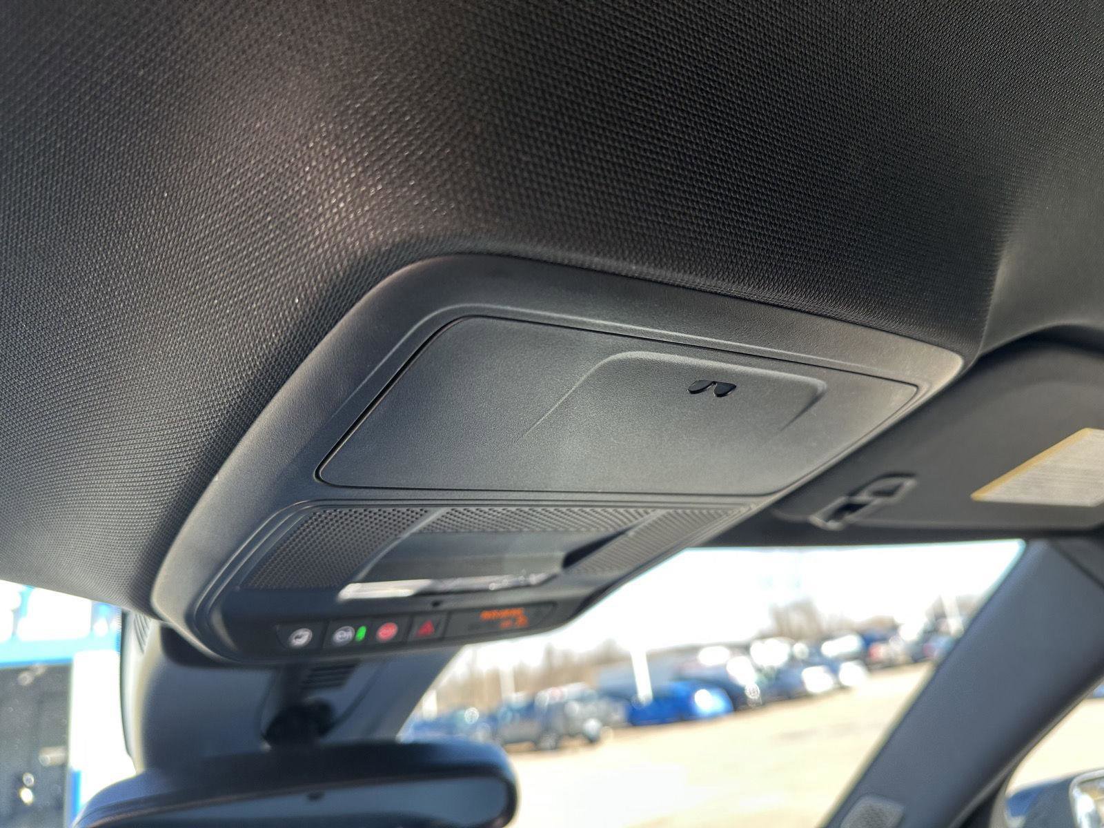 Used 2025 Buick Enclave Preferred image 33