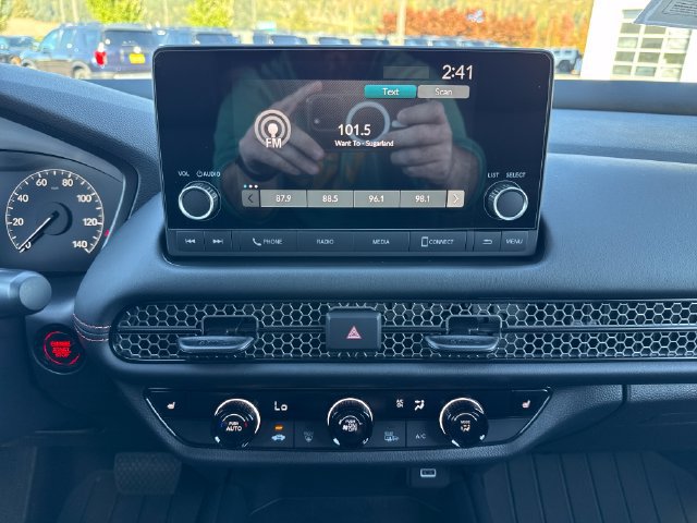 Certified 2025 Honda HR-V Sport image 25