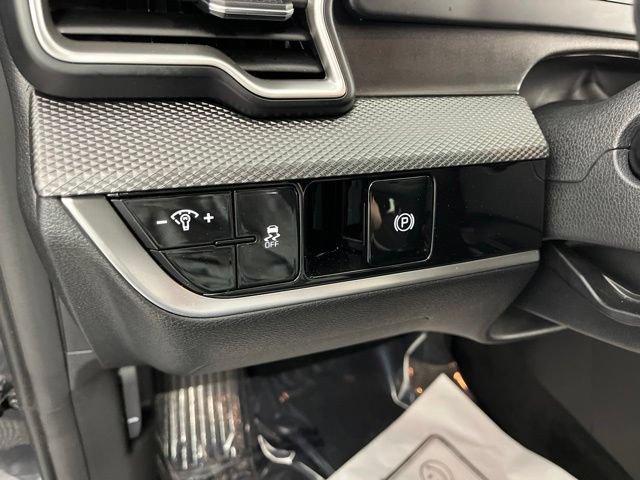 Used 2023 Kia Sportage LX FWD image 31
