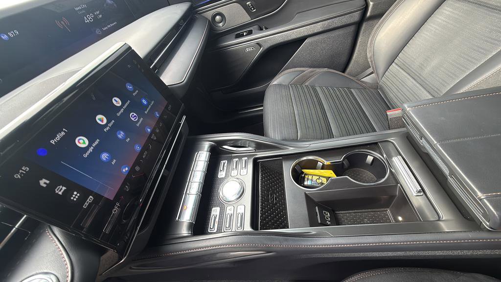 Used 2024 Lincoln Nautilus Reserve w/ Equipment Group 202A image 27