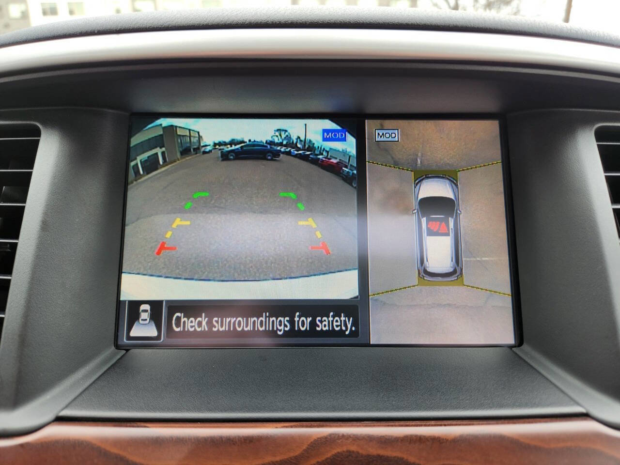 Used 2019 Nissan Pathfinder Platinum AWD/4WD image 30