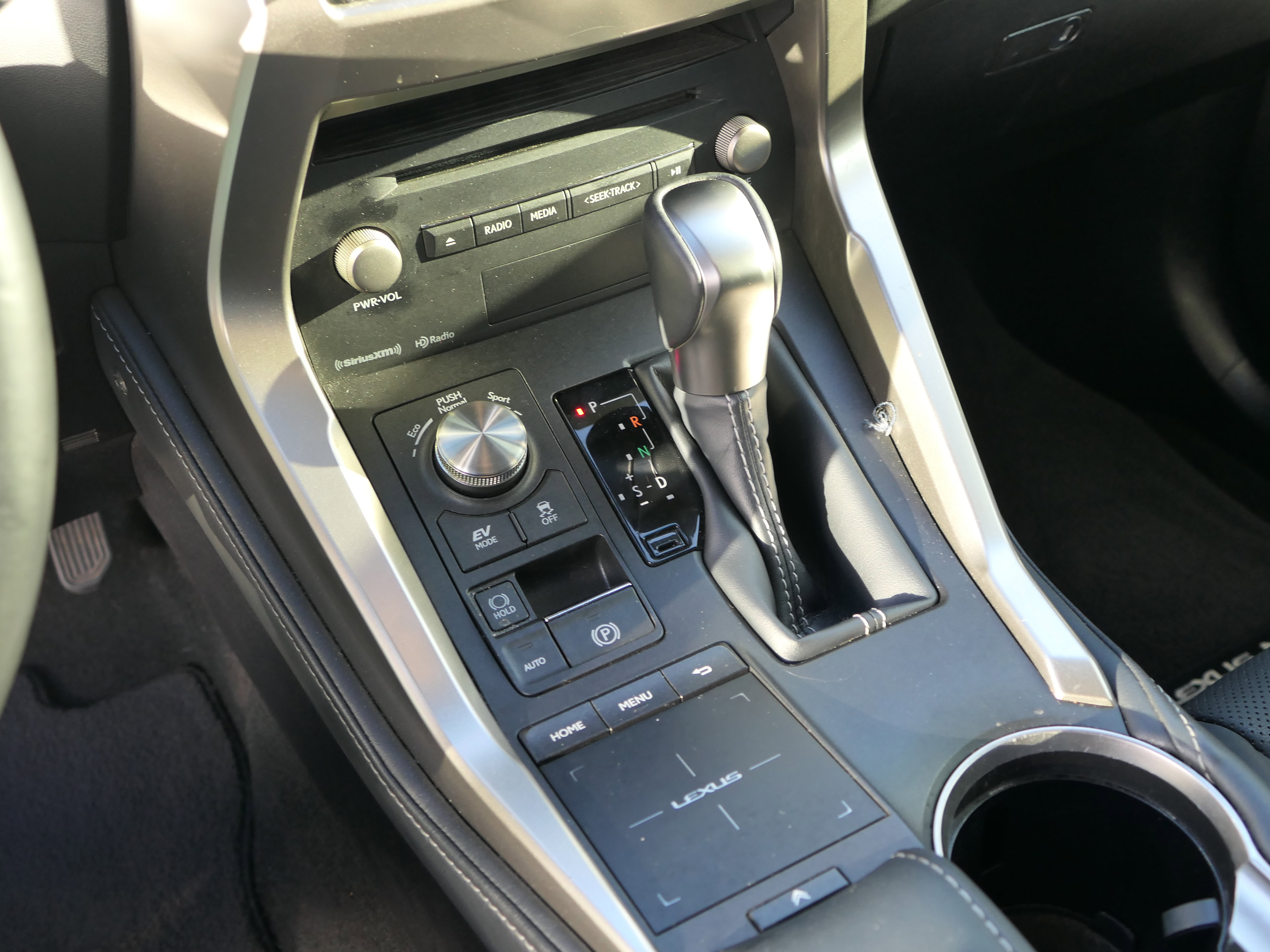 Used 2019 Lexus NX 300h AWD image 22